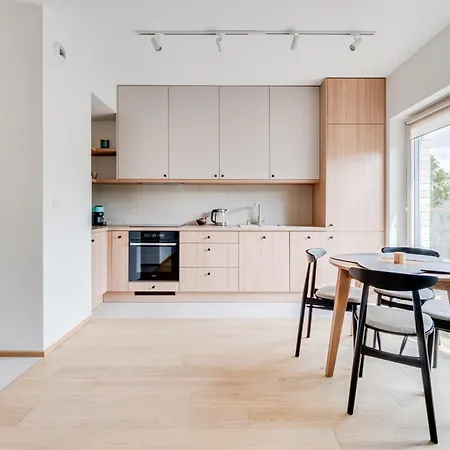 Apartment Czysta 4 - B By Homeprime Breslau